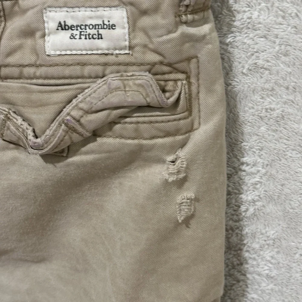 Y2K Abercrombie & Fitch Mens 31 Button Fly Cargo Shorts Khaki Distressed Baggy